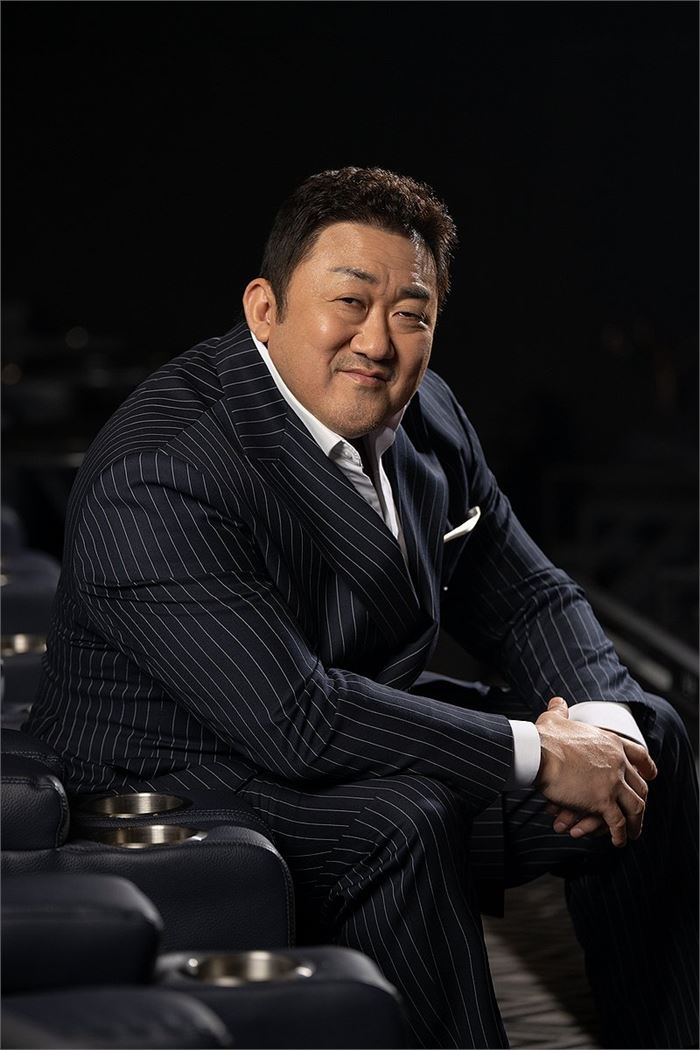 '백수아파트' 제작한 마동석 "재미와 의미 모두 갖춘 영화"