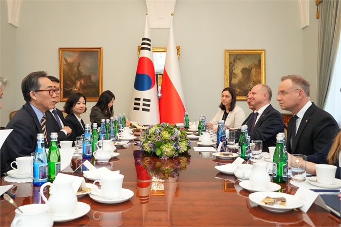 폴란드 대통령 "K2 전차 2차 이행계약 조속히 체결되길"