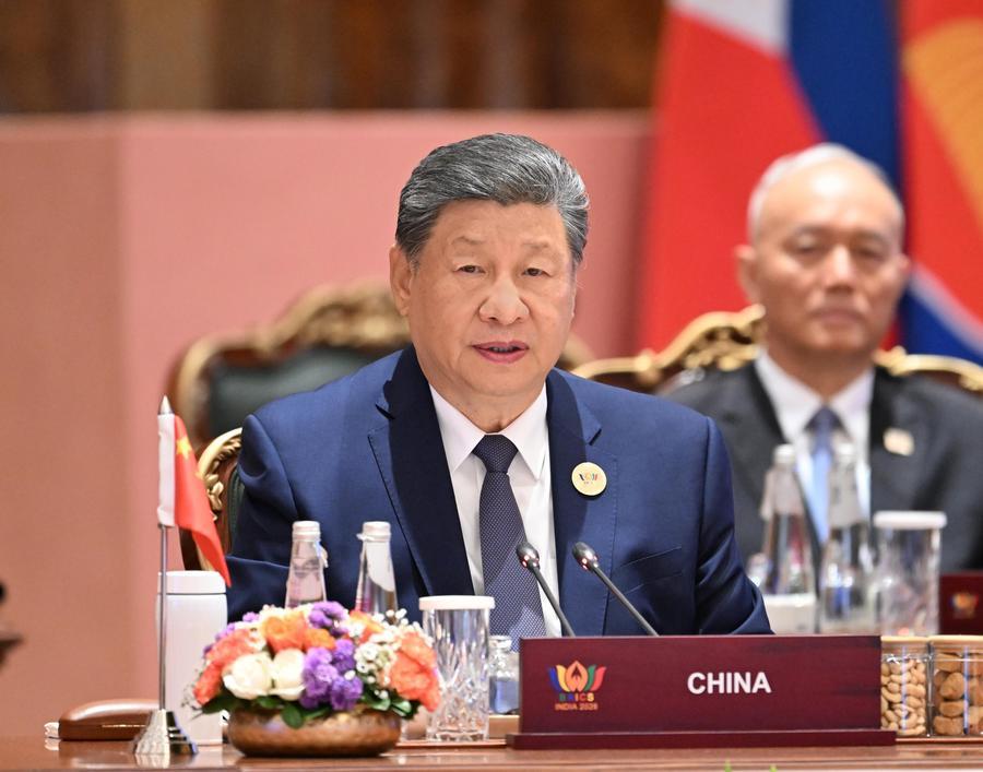 시진핑(習近平) 중국 국가주석이 13일 오전 인도 뉴델리에서 열린 '제18차 브릭스(BRICS) 정상회의' 2단계 회의에 참석해 '브릭스 협력의 기반을 다지고 글로벌 사우스의 역량을 키우자'라는 제목으로 중요 연설을 발표했다. (사진/신화통신)