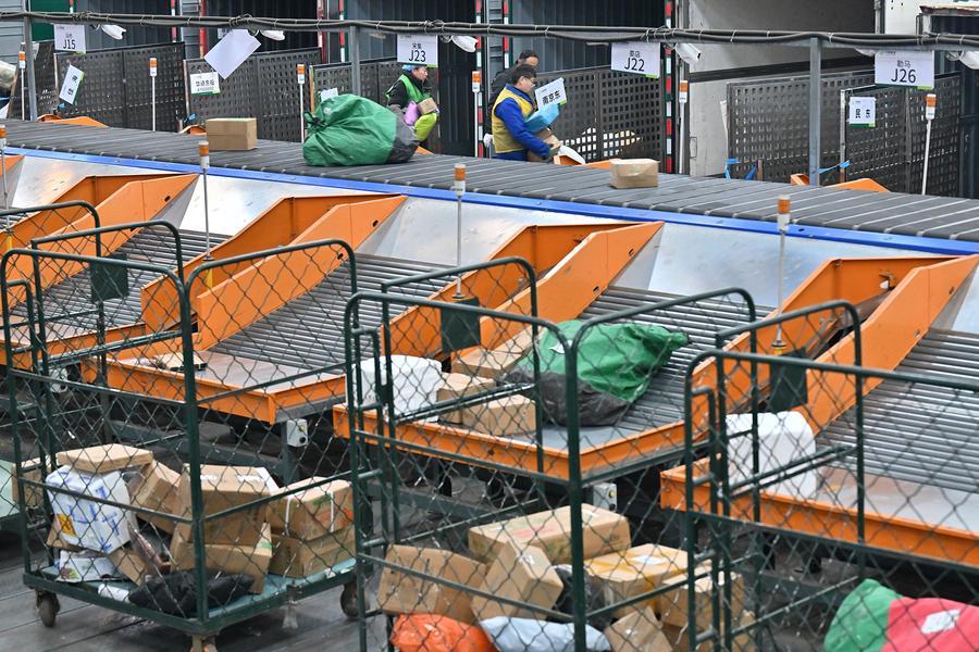中 경제브리핑...1~7월 우편·택배 처리량 전년比 4.2% 증가 外