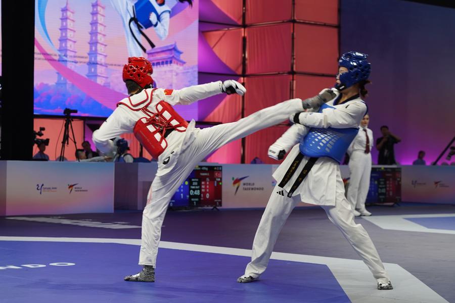 8월 29일 중국의 푸샤오루(傅曉璐) 선수가 한국의 김향기 선수와 대결하고 있다. (사진/신화통신)
