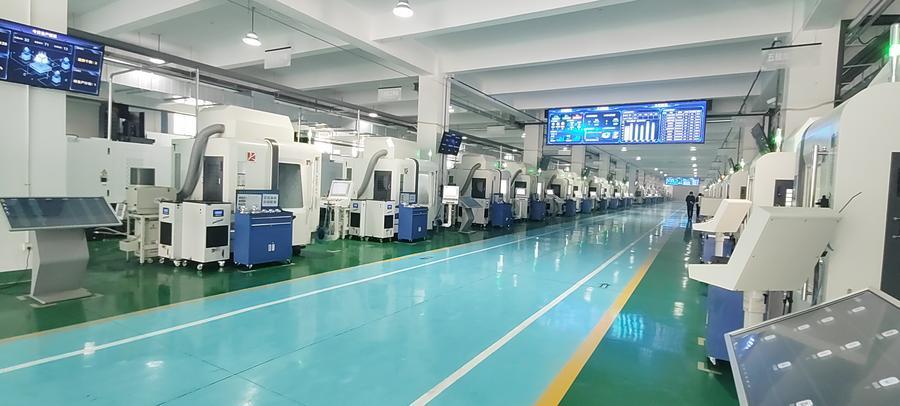 훙루(鴻陸)스마트테크(산둥)회사 스마트 가공 작업장. (취재원 제공)