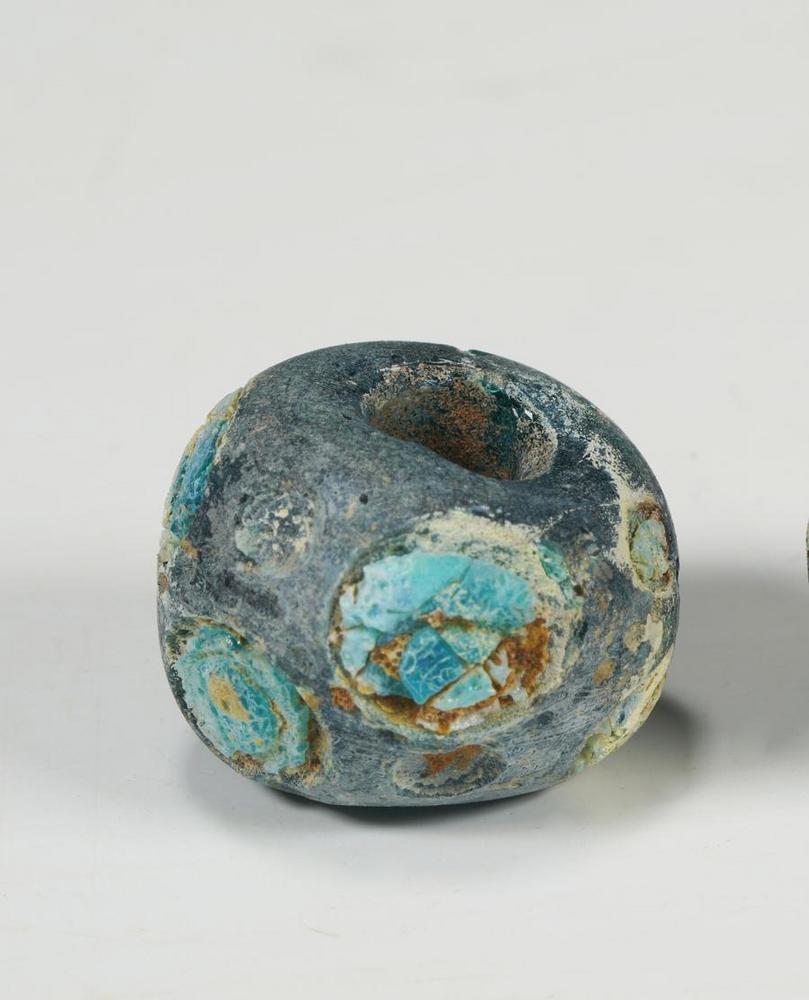 상자오야오 진릉에서 발견된 유리 유물. (자료사진/산시성 고고연구원 제공)